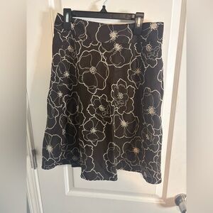 Ann Taylor vintage silk brown midi  Skirt with White Floral Design size 4P EUC
